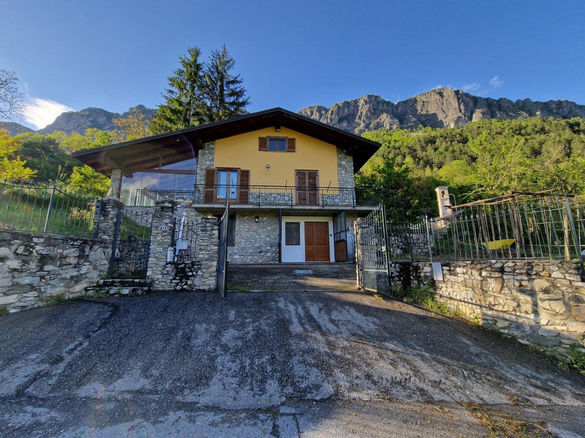 Casa Di Montagna Apartment Aisone Exterior photo